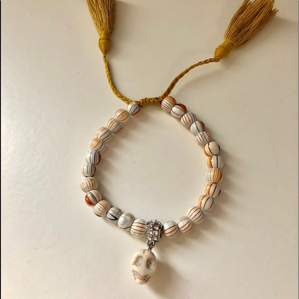 Multi-color Beaded Bracelet With Skull